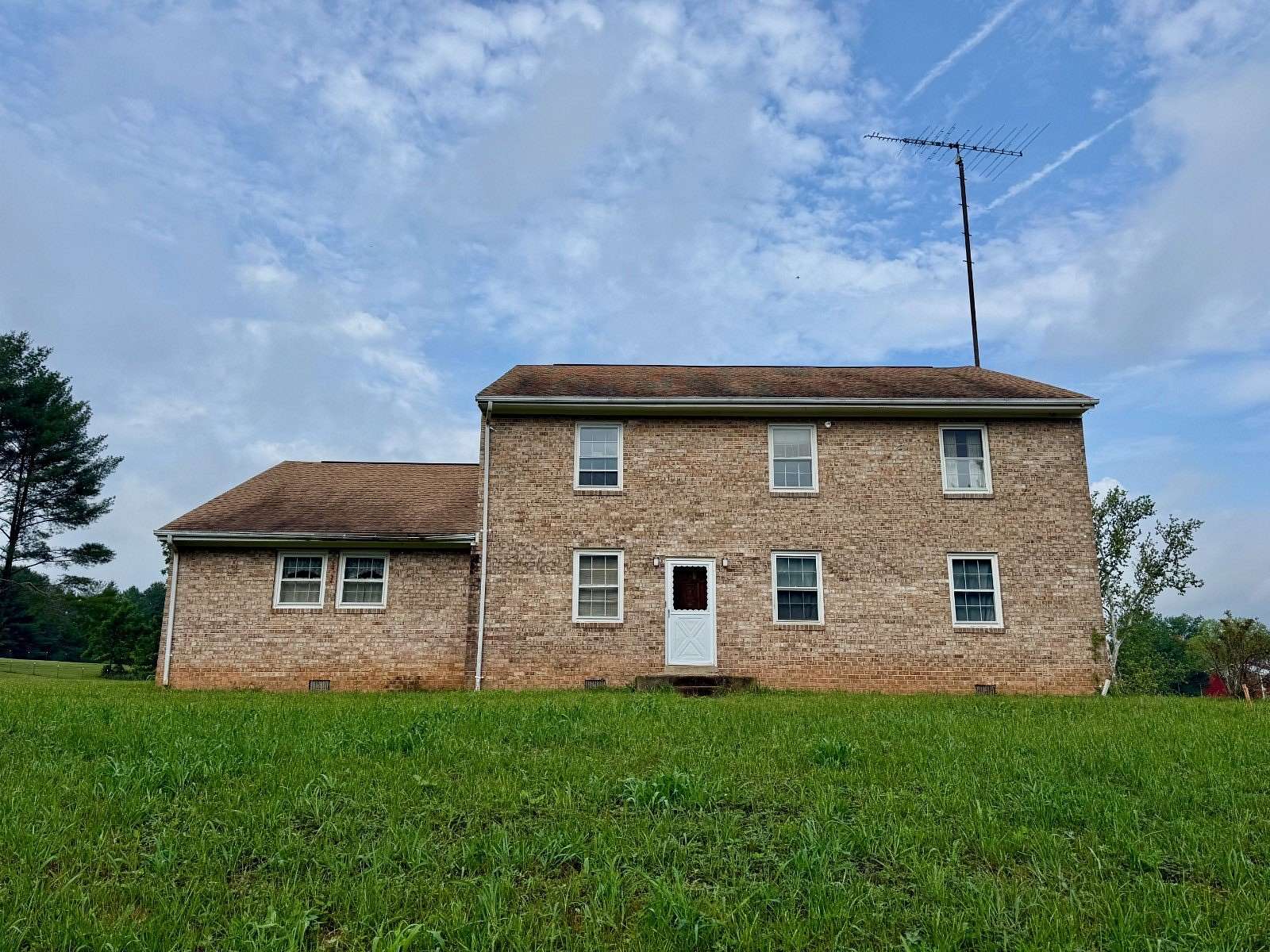 2 Acres of Land with Home for Auction in Unionville, Virginia