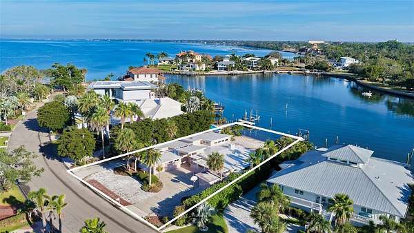 0.34 Acres of Residential Land for Sale in Sarasota, Florida