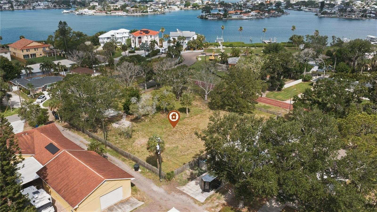 0.58 Acres of Residential Land for Sale in St. Petersburg, Florida