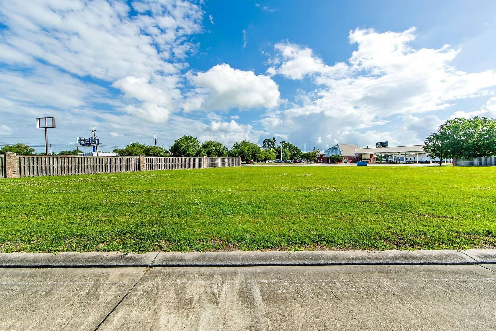0.36 Acres of Residential Land for Sale in Houma, Louisiana