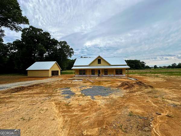 4 Acres of Land with Home for Sale in Cedartown, Georgia