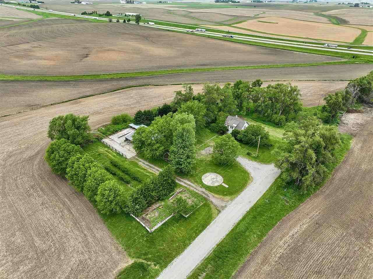 2.4 Acres of Residential Land for Sale in Williamsburg, Iowa