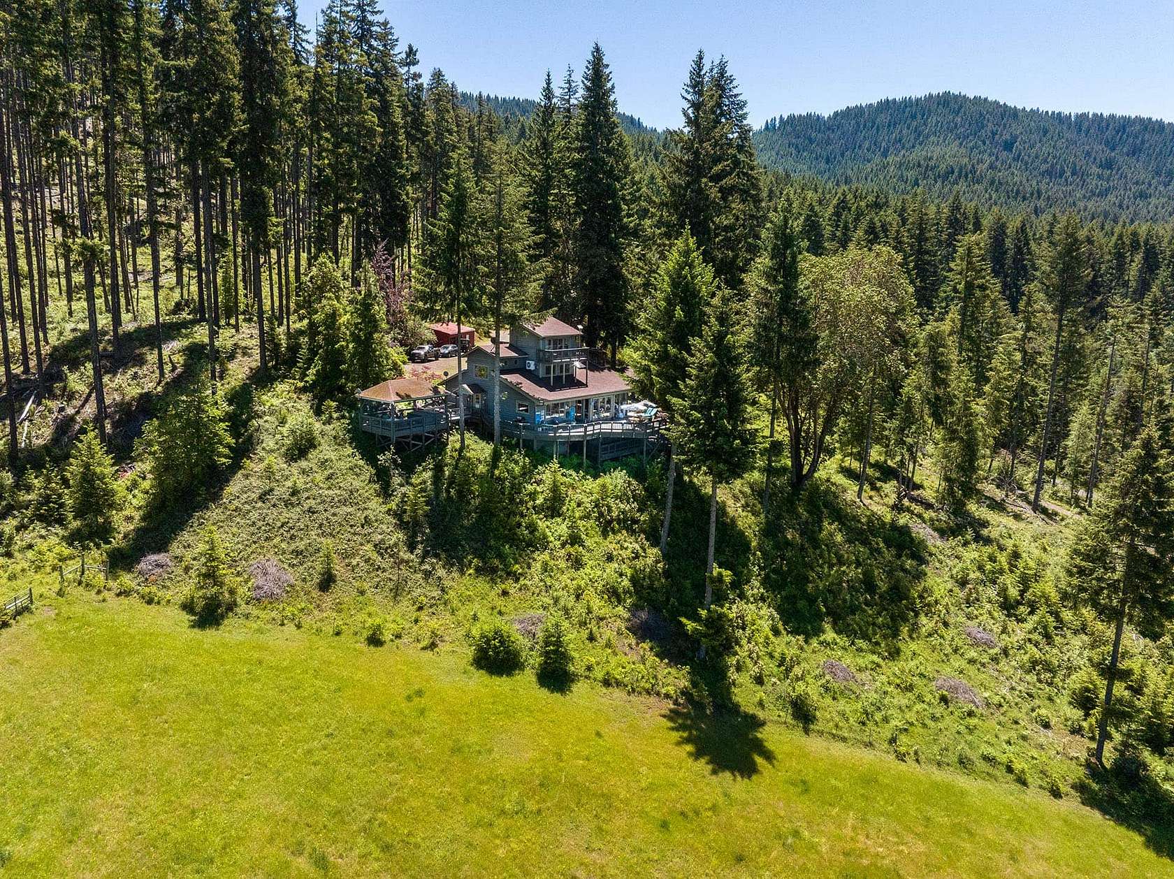 212 Acres of Land for Sale in Oakridge, Oregon