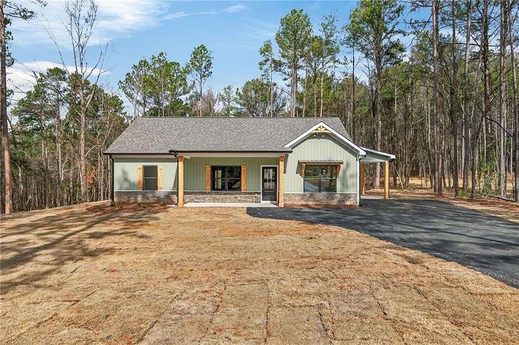3 Acres of Land with Home for Sale in Silver Creek, Georgia