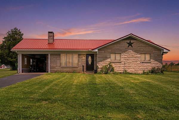 1.75 Acres of Land with Home for Sale in Richmond, Kentucky