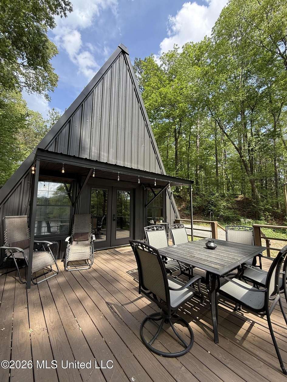 50 Acres of Recreational Land with Home for Sale in Natchez, Mississippi