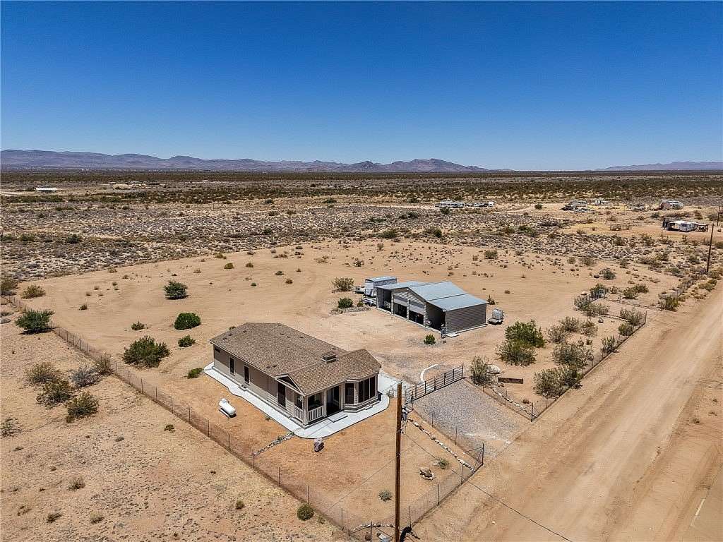 2.35 Acres of Land with Home for Sale in Golden Valley, Arizona