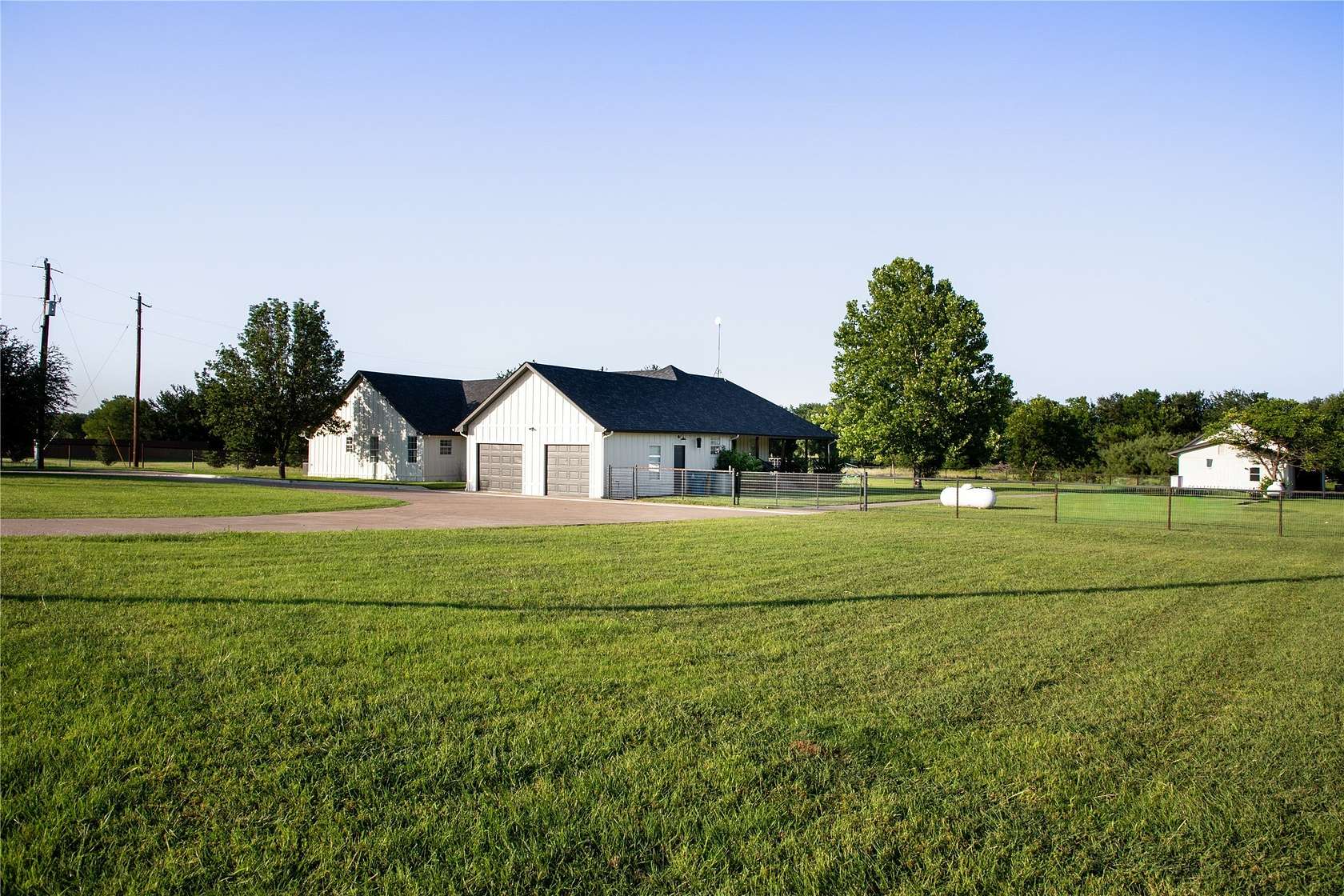 19 Acres of Land with Home for Sale in Weatherford, Texas