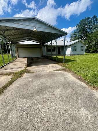 4.57 Acres of Land with Home for Sale in Lakeland, Georgia