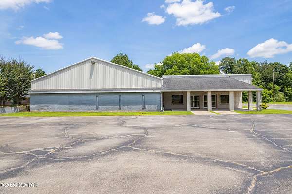 5.3 Acres of Improved Commercial Land for Sale in Jackson, Tennessee