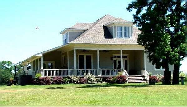 50.3 Acres of Recreational Land with Home for Sale in Athens, Texas