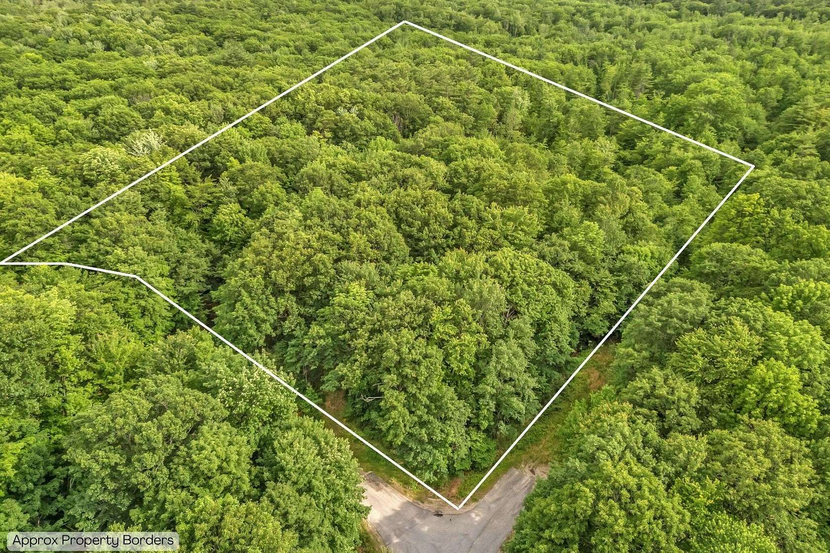 1.86 Acres of Residential Land for Sale in Turner, Maine