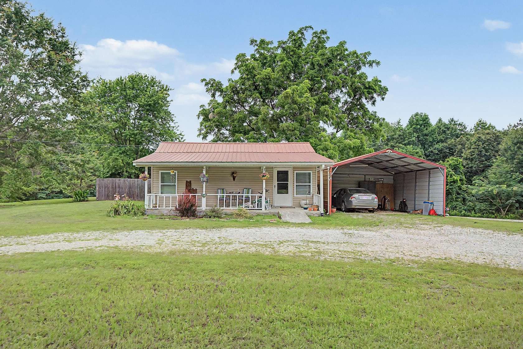 37 Acres of Land with Home for Sale in Dennis, Mississippi