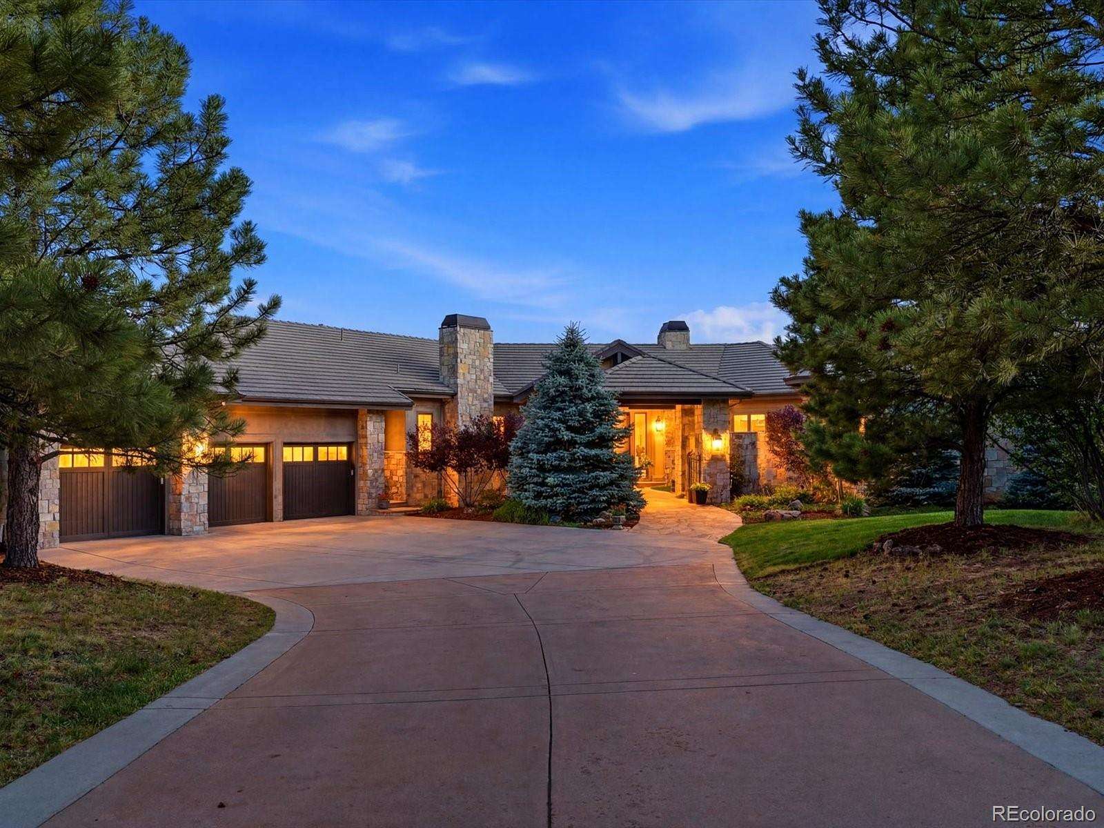 1.65 Acres of Land with Home for Sale in Castle Rock, Colorado