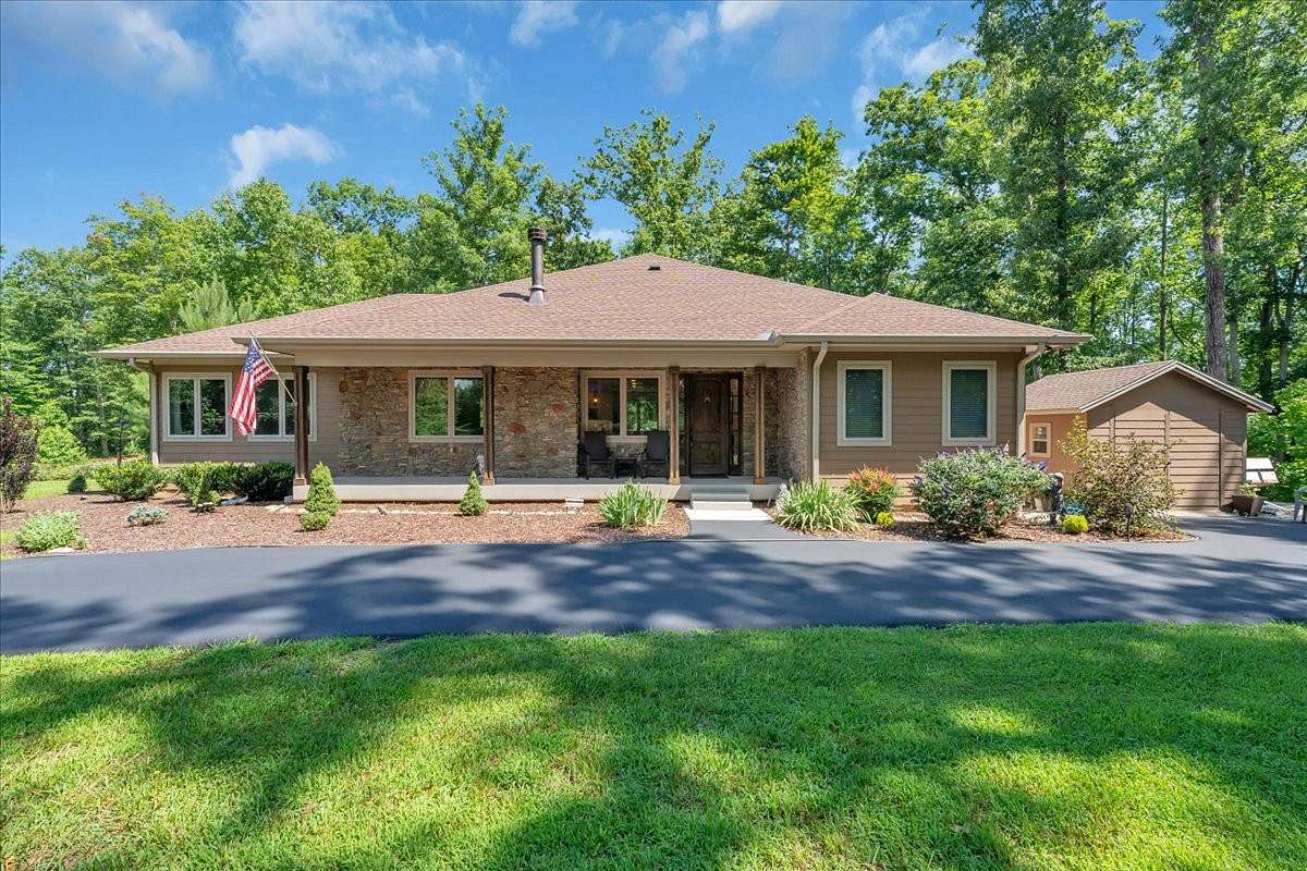 2.39 Acres of Land with Home for Sale in Sparta, Tennessee
