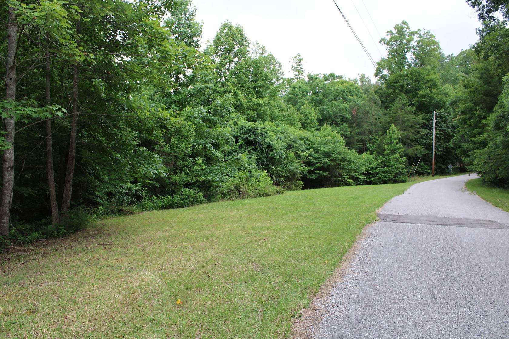 0.84 Acres of Residential Land for Sale in London, Kentucky