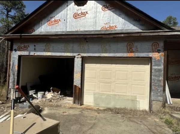 5 Acres of Land with Home for Sale in Little Rock, Arkansas