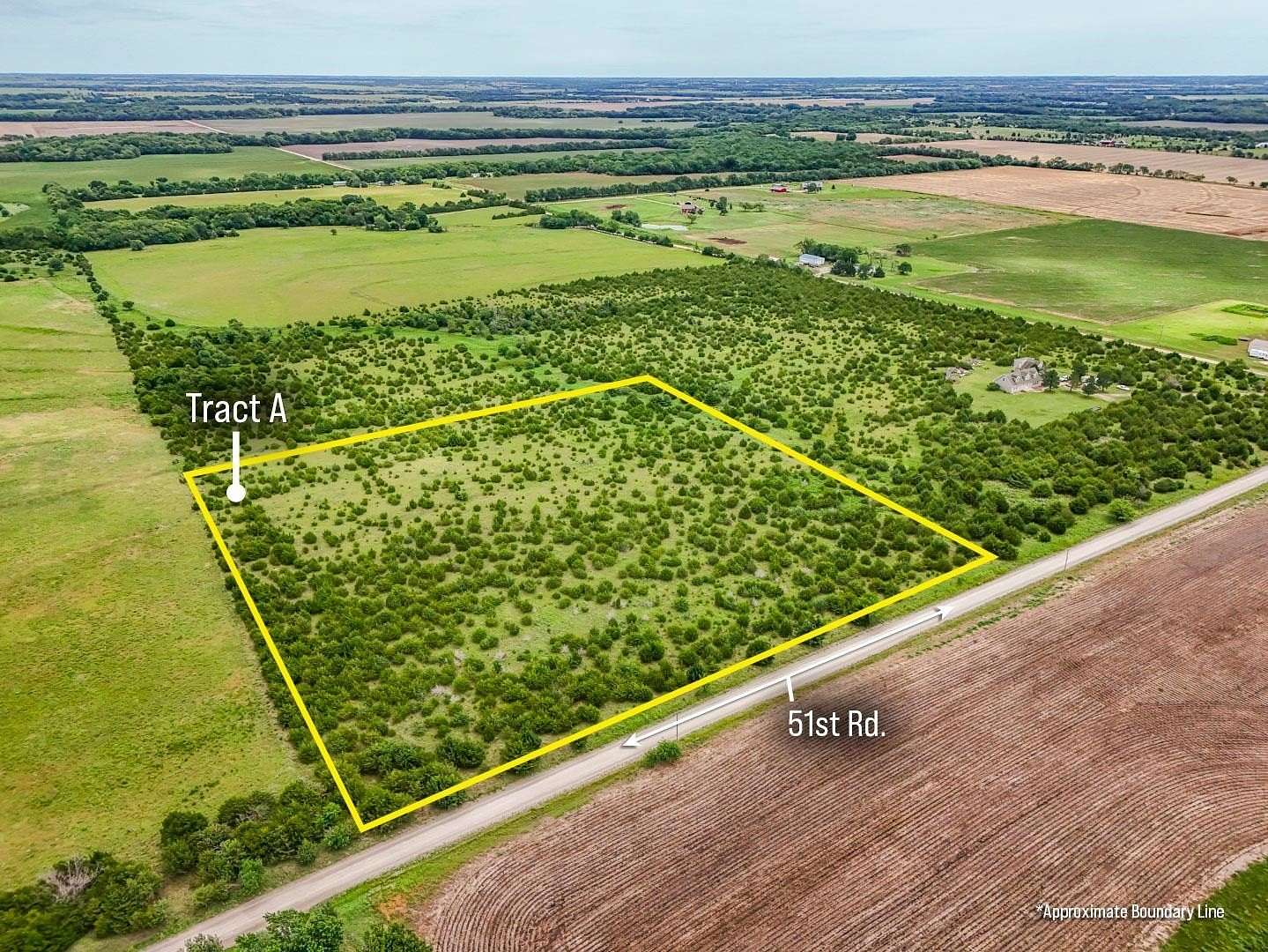 10 Acres of Residential Land for Auction in Douglass, Kansas