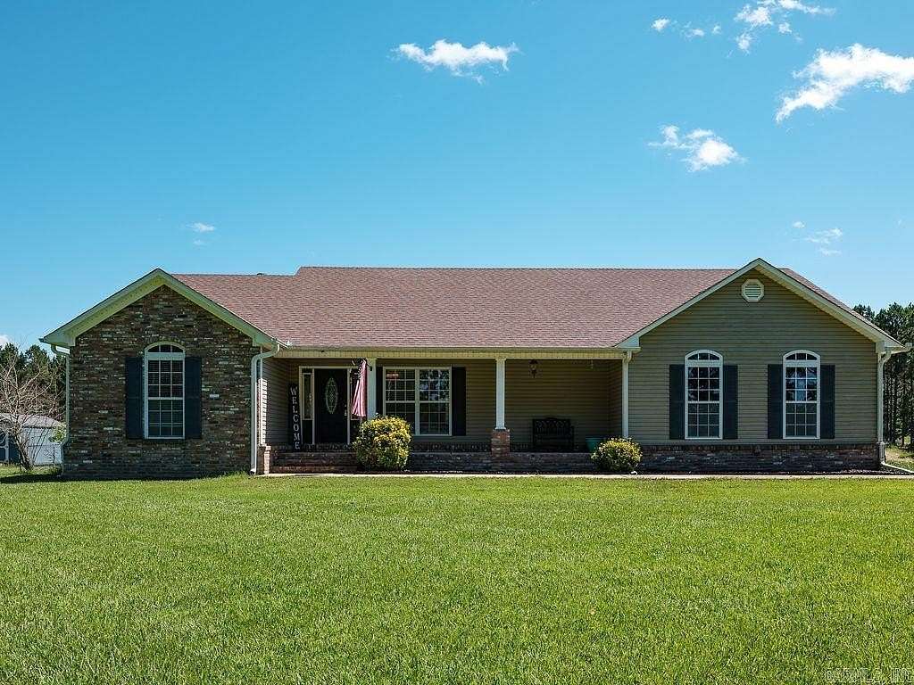 4 Acres of Land with Home for Sale in Sheridan, Arkansas