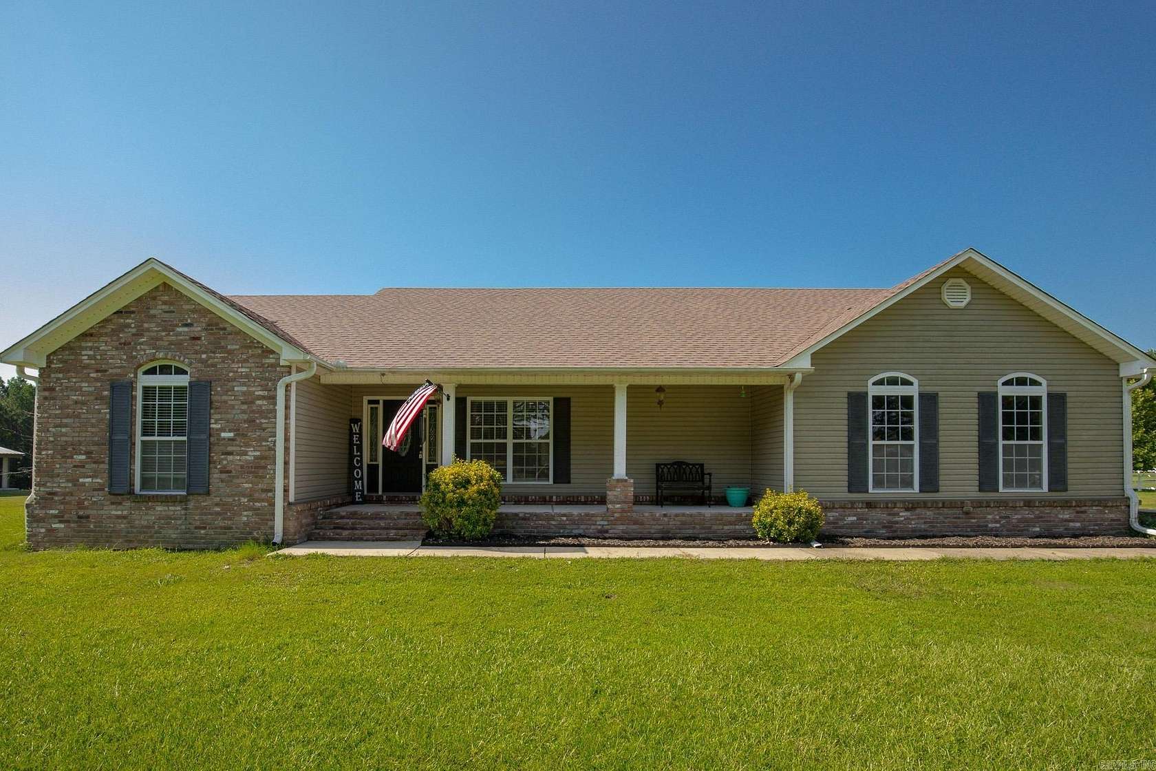 4 Acres of Land with Home for Sale in Sheridan, Arkansas