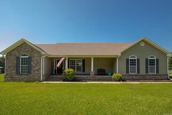 4 Acres of Land with Home for Sale in Sheridan, Arkansas