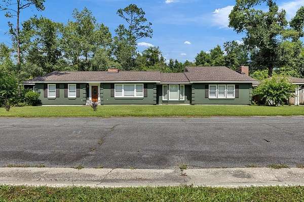 1.5 Acres of Land with Home for Sale in Nashville, Georgia