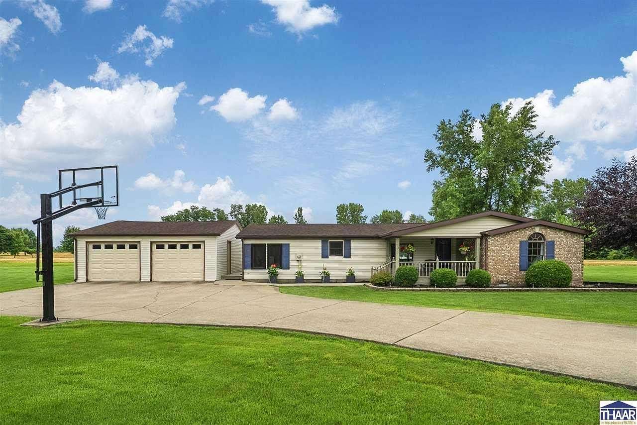 1.84 Acres of Land with Home for Sale in Brazil, Indiana