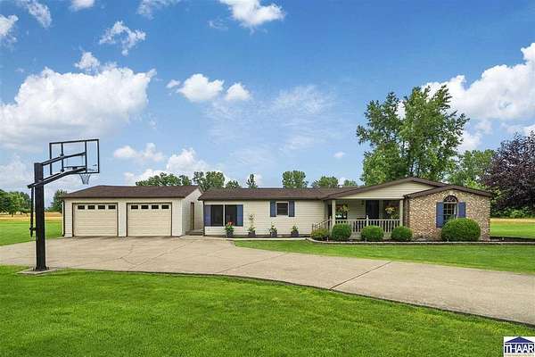 1.84 Acres of Land with Home for Sale in Brazil, Indiana
