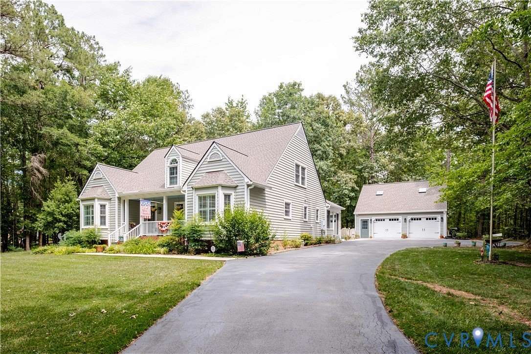 2.56 Acres of Land with Home for Sale in Ashland, Virginia