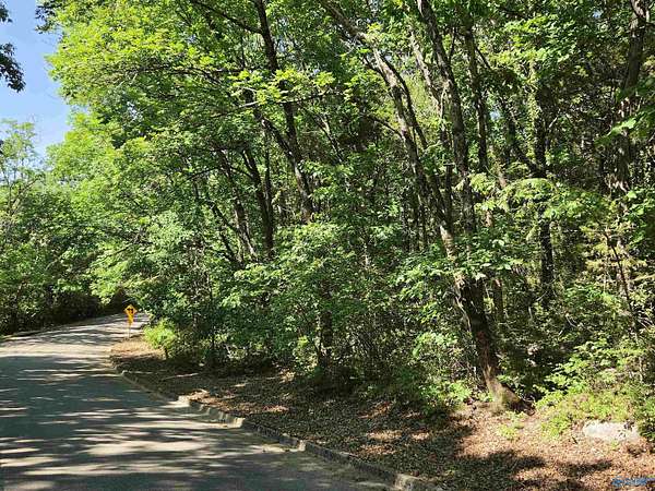 0.61 Acres of Land for Sale in Huntsville, Alabama