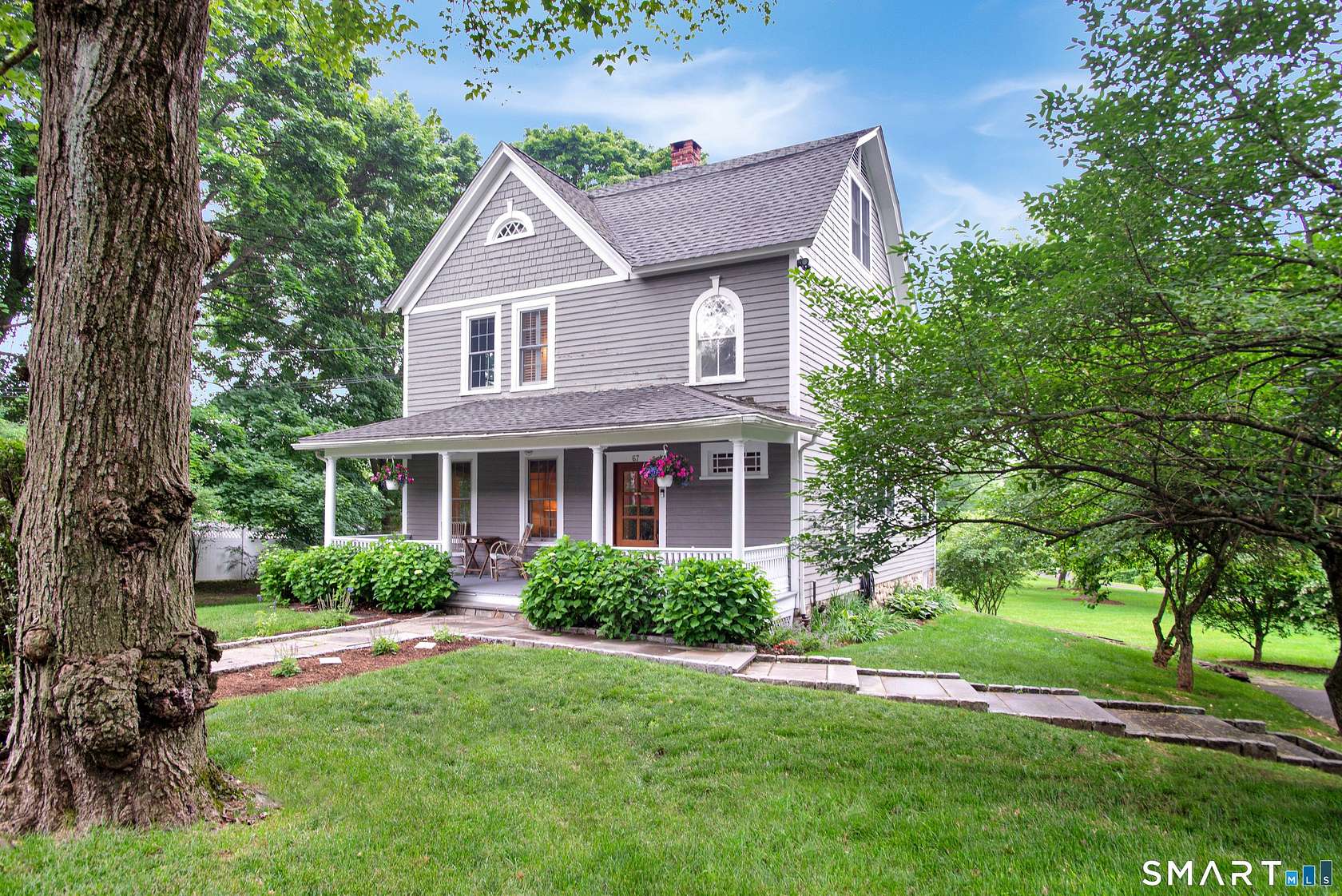2.43 Acres of Land with Home for Sale in Ridgefield, Connecticut