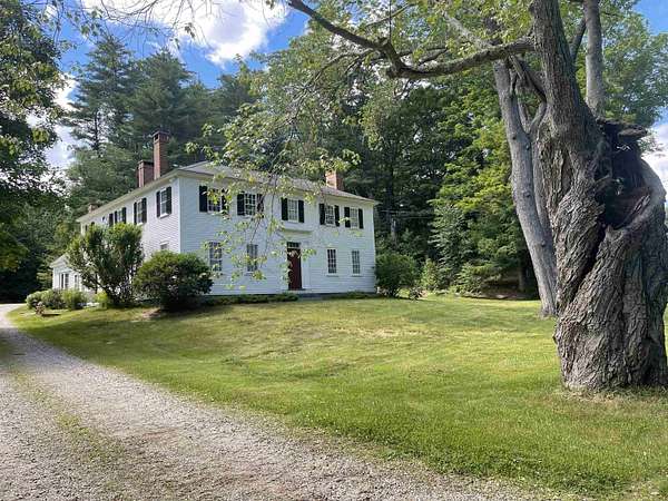 8.5 Acres of Land with Home for Lease in Brentwood, New Hampshire