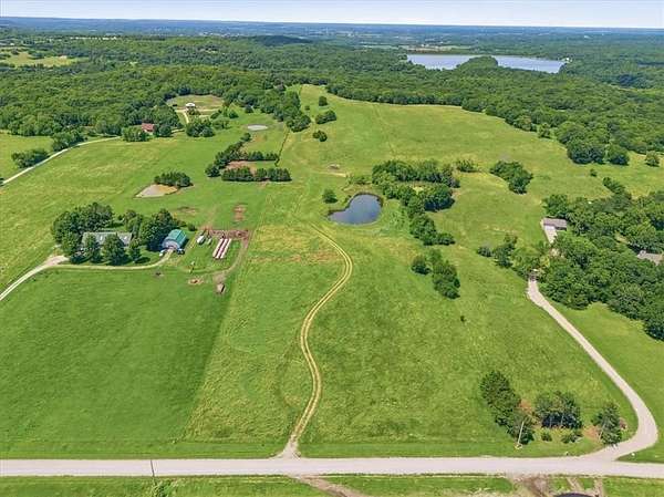20 Acres of Recreational & Residential Land for Sale in Baldwin City, Kansas
