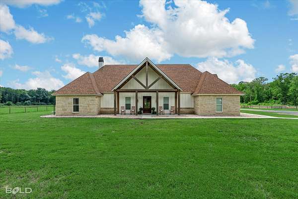 21.8 Acres of Agricultural Land with Home for Sale in Shreveport, Louisiana