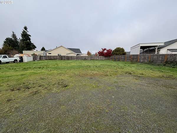 0.7 Acres of Residential Land for Sale in Springfield, Oregon