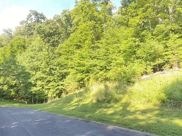 0.92 Acres of Residential Land for Sale in Dandridge, Tennessee