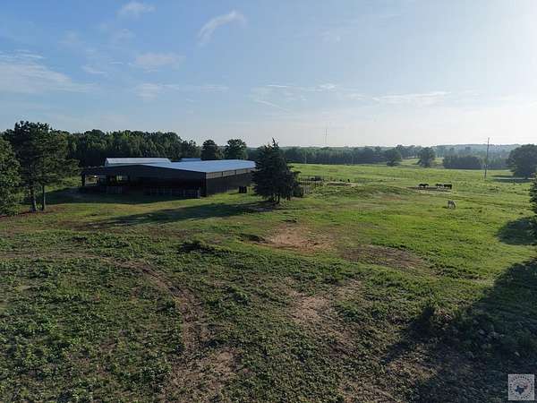 273 Acres of Agricultural Land with Home for Sale in Atlanta, Texas
