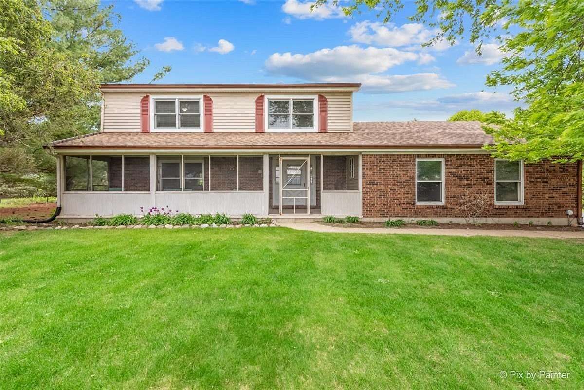 1.72 Acres of Land with Home for Sale in Harvard, Illinois