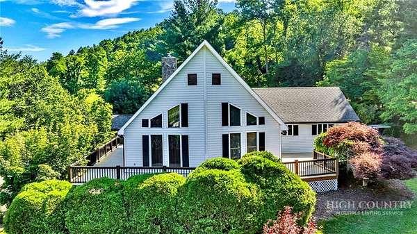 6.52 Acres of Land with Home for Sale in Jefferson, North Carolina