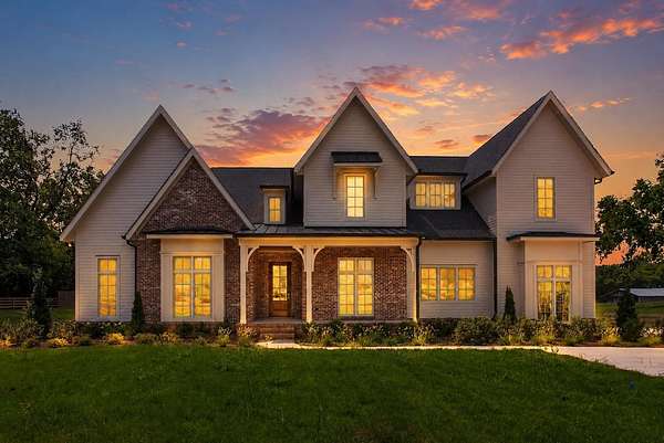 1.5 Acres of Land with Home for Sale in College Grove, Tennessee