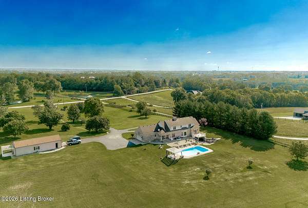 9 Acres of Land with Home for Sale in Shelbyville, Kentucky