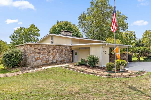 2 Acres of Land with Home for Sale in Chattanooga, Tennessee