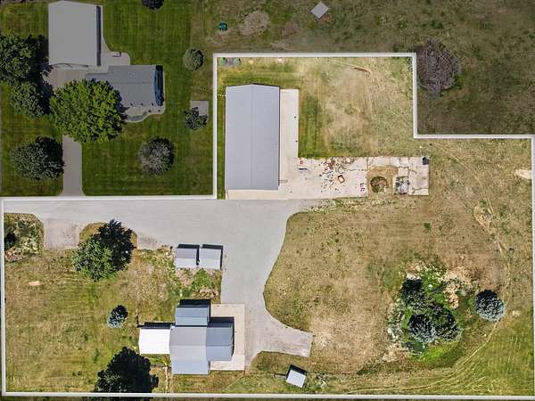 4.5 Acres of Residential Land for Sale in Hamilton, Michigan