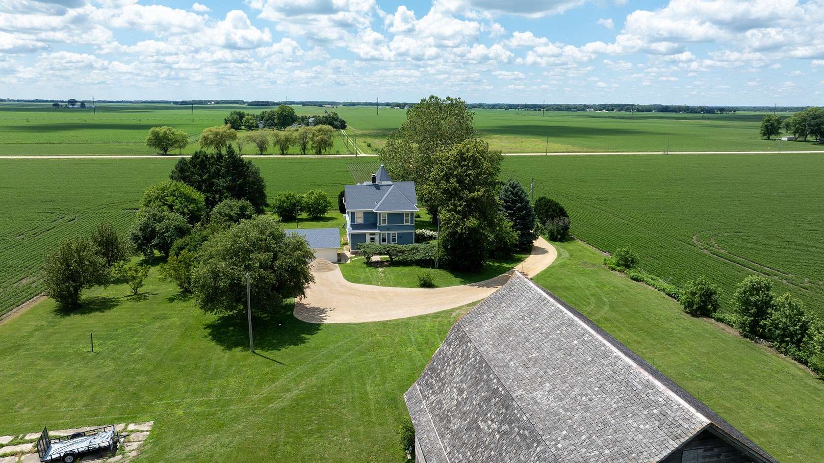 4.37 Acres of Land with Home for Sale in Rock Falls, Illinois