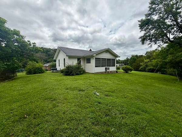 18 Acres of Land with Home for Sale in Chattanooga, Tennessee