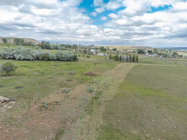 15 Acres of Land for Sale in Fromberg, Montana