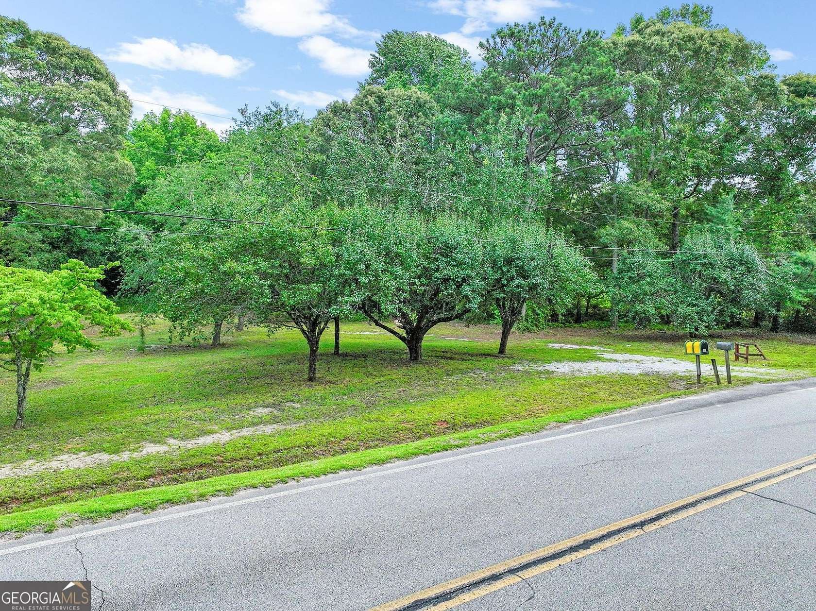 3 Acres of Residential Land for Sale in Senoia, Georgia