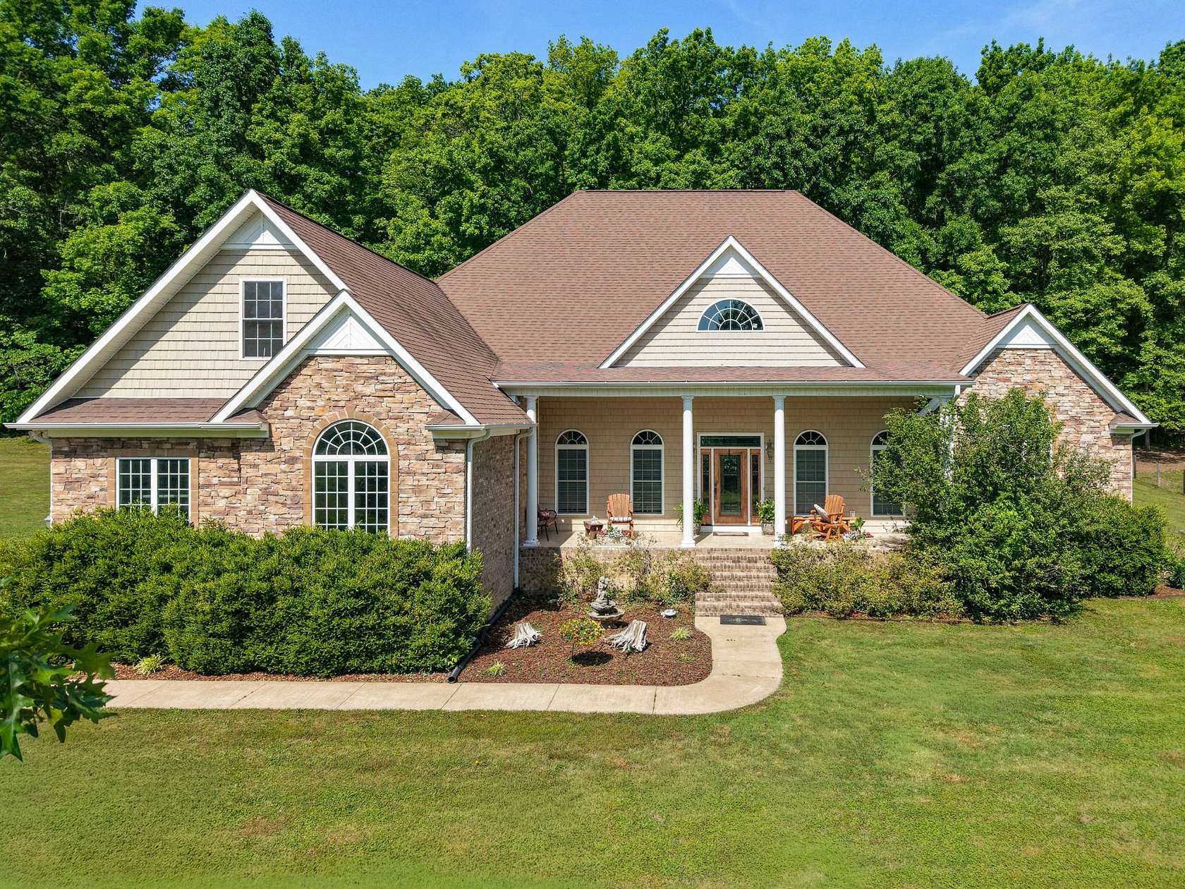 2.6 Acres of Land with Home for Sale in Prospect, Tennessee