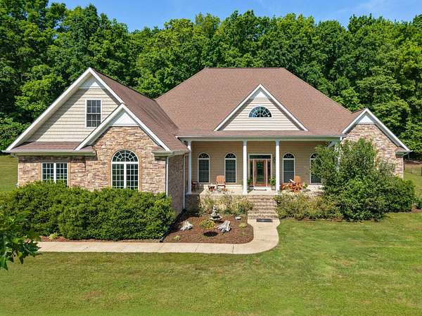 2.6 Acres of Land with Home for Sale in Prospect, Tennessee