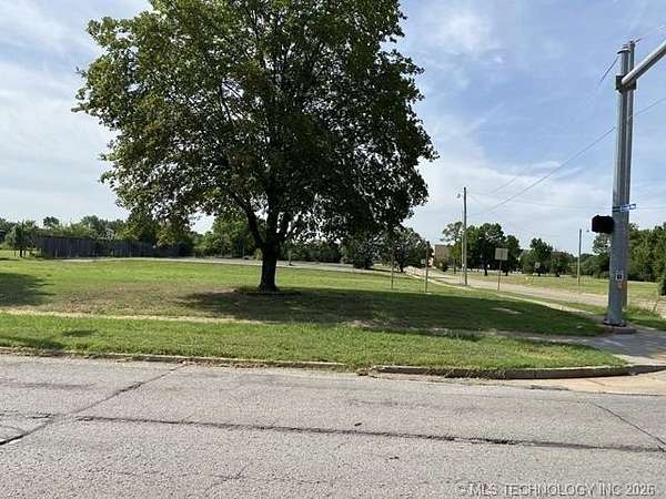 8.49 Acres of Commercial Land for Sale in Tulsa, Oklahoma